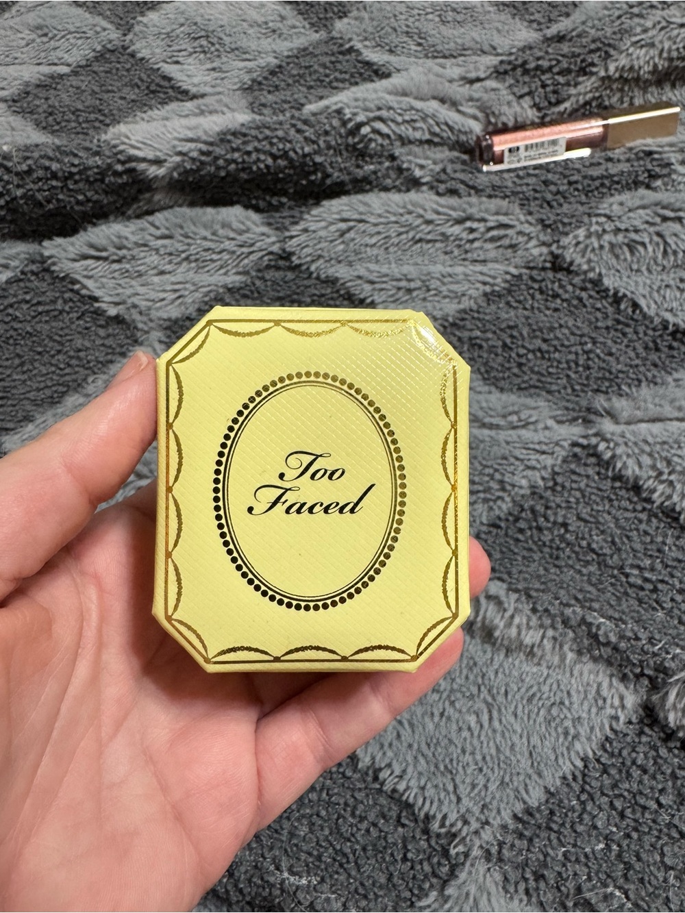 Too Faced Diamond Light Highlighter in Canary Diamond